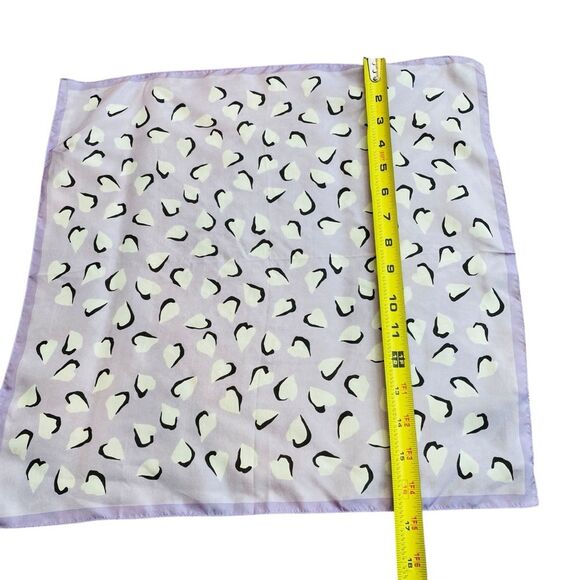 MaxMara Weekend Italian Silk Scarf Pastel Purple Abstract Heart Print Twilly - Picture 5 of 6